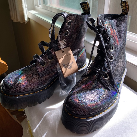 Dr. Martens | Molly Metallic Boots in ‘Gunmetal’ - Picture 5 of 14